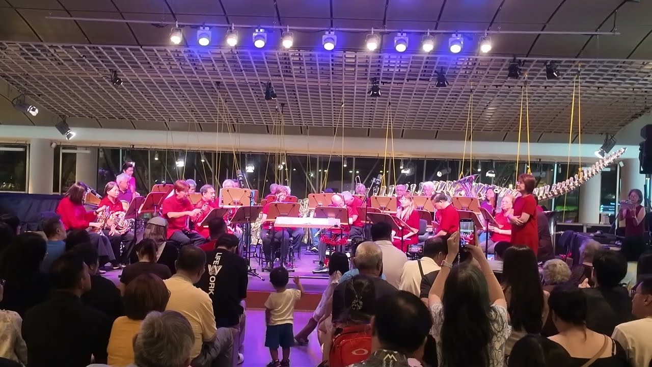 «Классика биг-бэнда» в исполнении Сингапурского оркестра воссоединения NTSB #esplanadesg, #livemu...