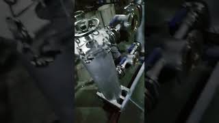 Manual self-cleaning filter