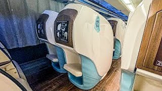 Trying Japan's Capsule Sleeper Night Bus from Osaka to Tokyo