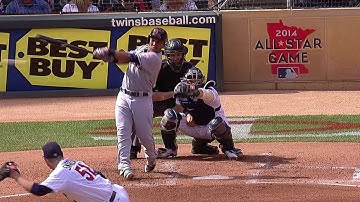 CLE@MIN: Ramirez ties the game with RBI single