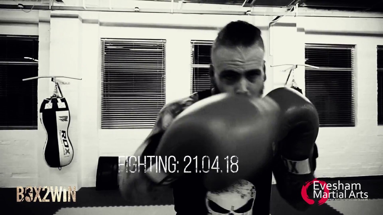 ARRAN 'THE BUTCHER' CHURCHILL -  Fighting on 21st April in Gloucester