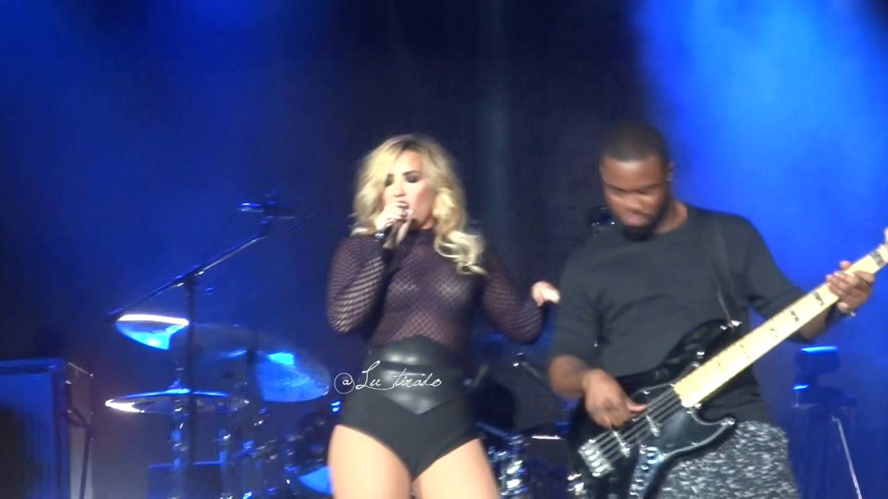 Demi Lovato - Got Dynamite - Mexico City 16.10.2016