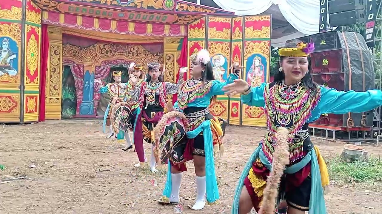 Pegon putri seni jaranan gembong Bawono live tridatu kampung lawas 