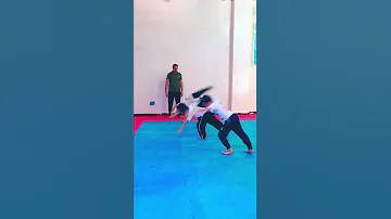 تعليم الشقلبة الجانبية للاطفال في ثواني 