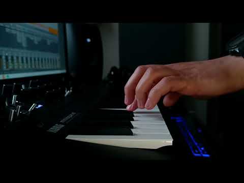 Hardware synth vs metal - Korg Minilogue XD