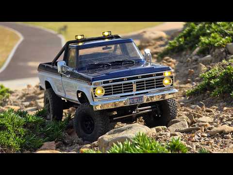 1/18 Scale FMS FCX18 II F100 - offroad rock crawling