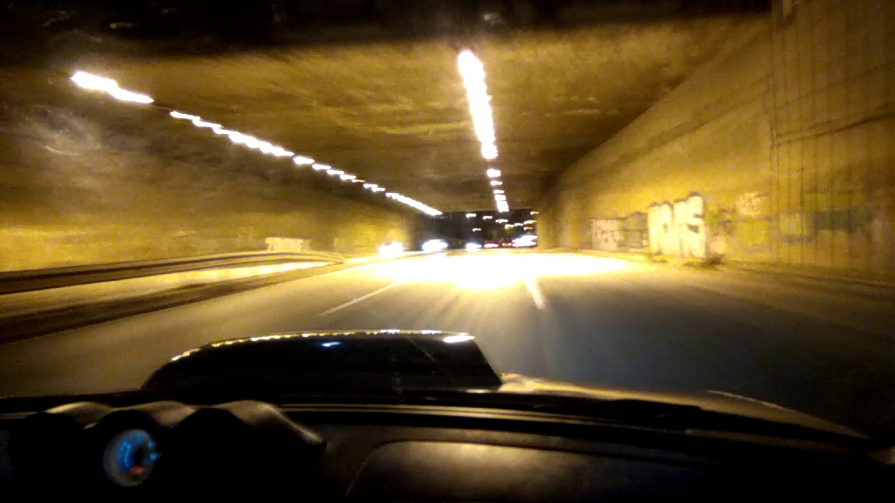 Subaru Impreza WRX STi katsavidakia Thessaloniki Greece external sound in Tunnel