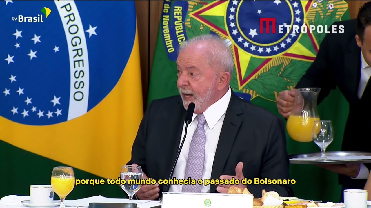 “O Exército de Caxias foi transformado no Exército do Bolsonaro”, diz Lula