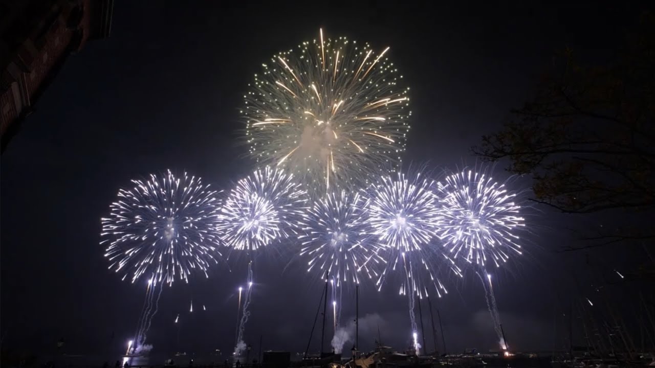 ハウステンボス九州一大花火まつり2024 - YouTube