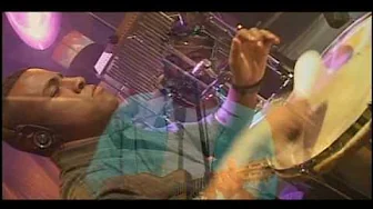 Grupo Revelação - Vacilão/ O Show Tem Que Continuar (DVD Ao Vivo No Olimpo) Grupo Revelação - Vacilão/ O Show Tem Que Continuar (DVD Ao Vivo No Olimpo)
