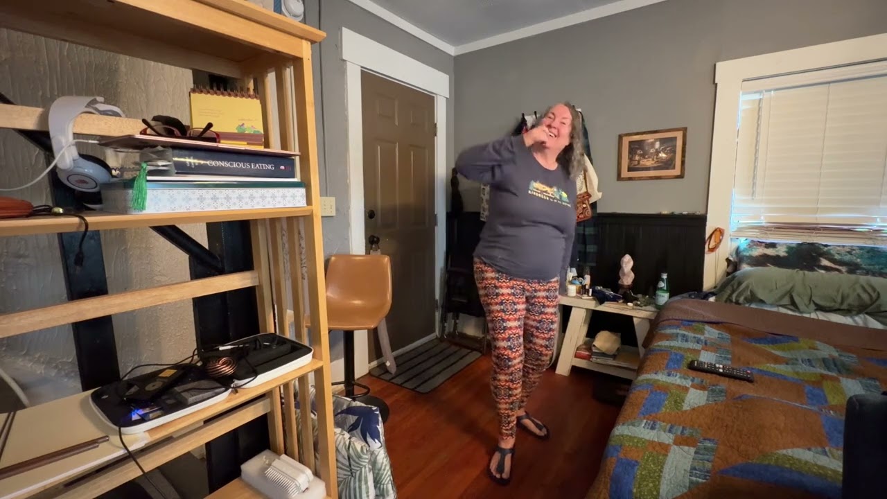 JIGGLE BUTT: Dammitol spot. #over60 #fun @SpiralSister