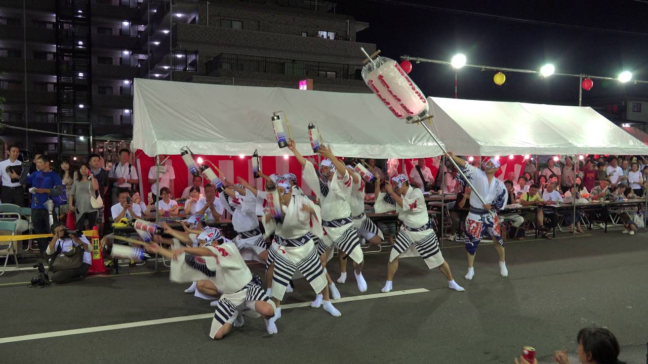 南越谷阿波踊りの人気 有名連とは 17年の穴場 屋台の紹介 粋な情報見聞録
