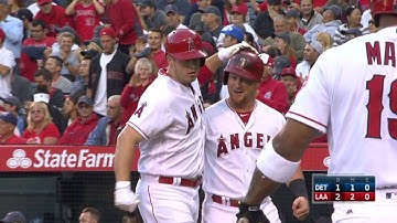 DET@LAA: Cron belts a two-run homer to left-center