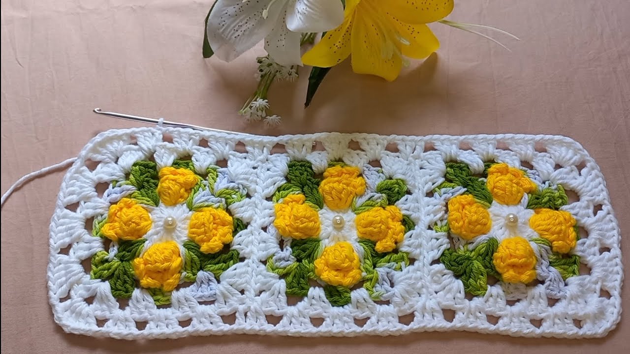 Base flor Tulipa para tapete oval de crochê