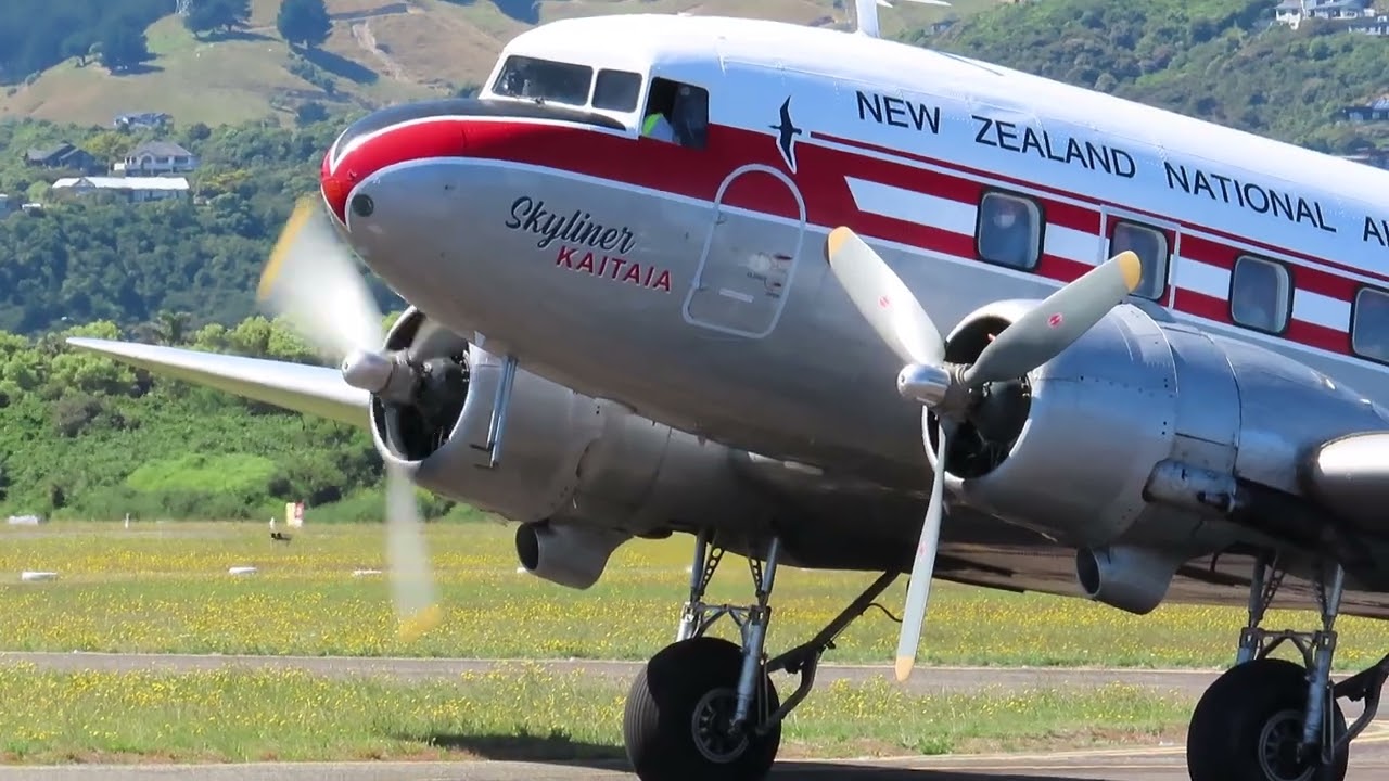 [4K] Kapiti Coast Airport - Air Chathams Douglas DC-3 ZK-AWP Engine Start #2 - 15/01/2022