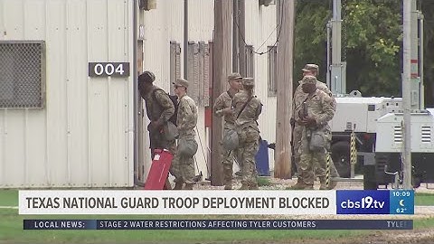 Federal judge extends order blocking Trump