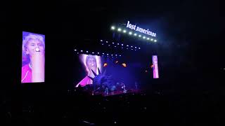 MGK LIVE IN PERTH dont wait run fast
