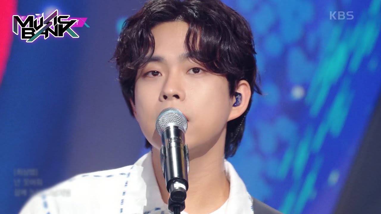 PLAY - LUCY [Music Bank] | KBS WORLD TV 220819