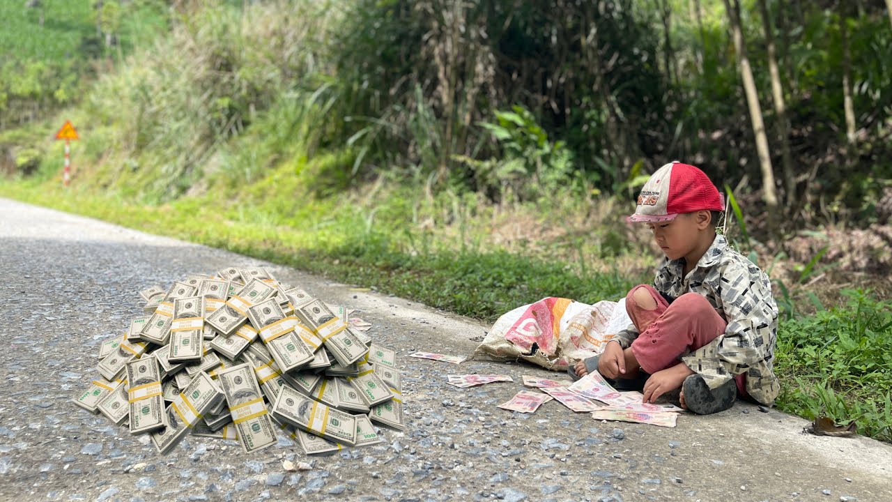 picked up a lot of money on the way. What will the smart boy do?