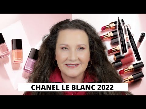 CHANEL LE BLANC 2022 Stylo Lumiere Regard | Coco Flash CHANEL LE BLANC 2022 Stylo Lumiere Regard | Coco Flash