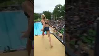 Death diving😬