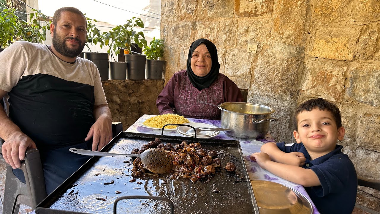 قطاف الحصرم 🍇 بمكون واحد تحضير أطيب دبس الحصرم على نار الحطب 🔥🪵