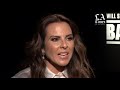Kate del Castillo saca del closet su nuevo reto, mientras se viste de reina una vez más
