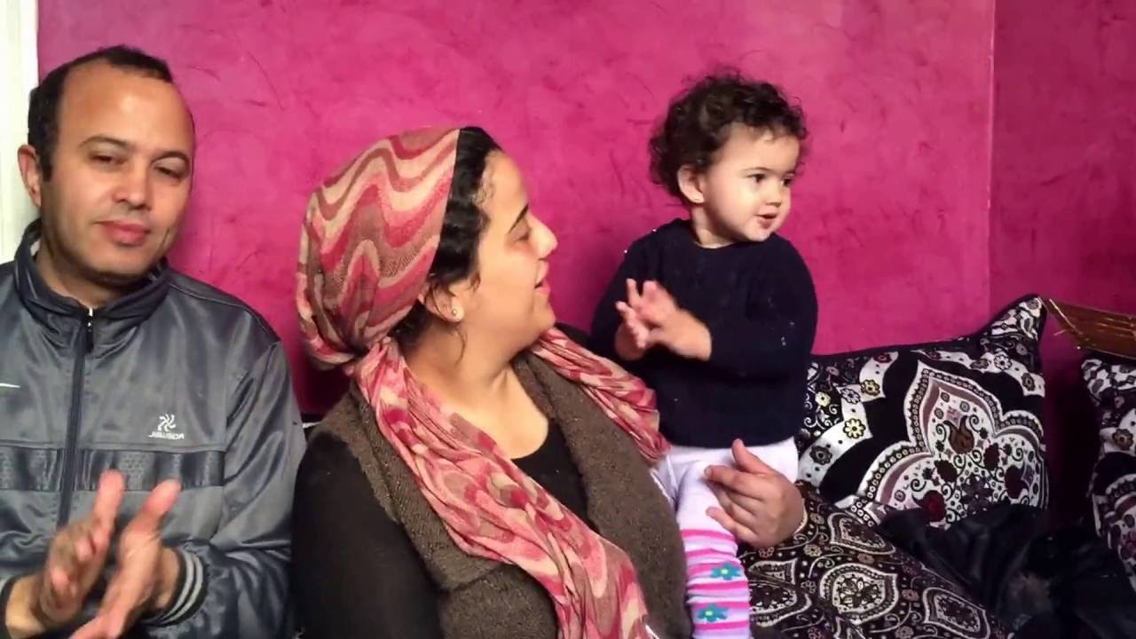 Laila Choumil dancing and singing 2016