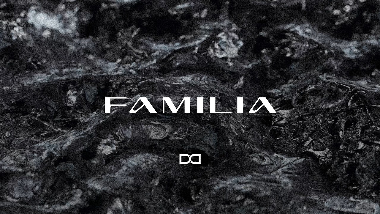 Djadja & Dinaz - Familia [Lyrics Video]
