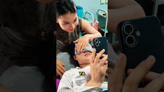 Yakışıklıyı Görünce İşimi Unuttum