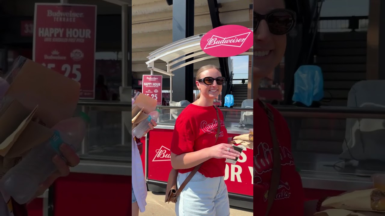 Surprising Cardinals Fans With Signed Player Polaroids!