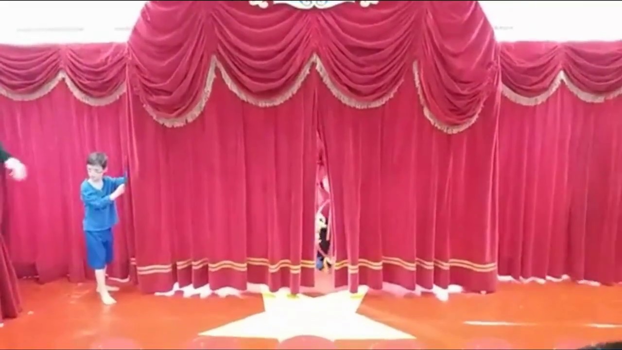 opening AZC school  De Feniks in Assen