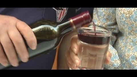 Se ponen a la venta los antiguos vasos de 'txikito'