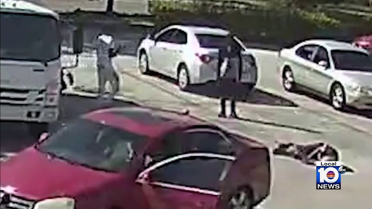 Police searching for suspects after carjacking an 82-year-old man in ...