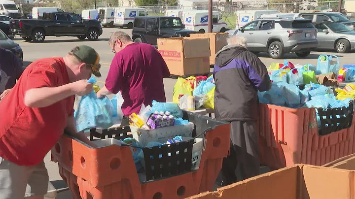 Stamp Out Hunger Food Drive collects 150,000+ pounds of food for area pantries