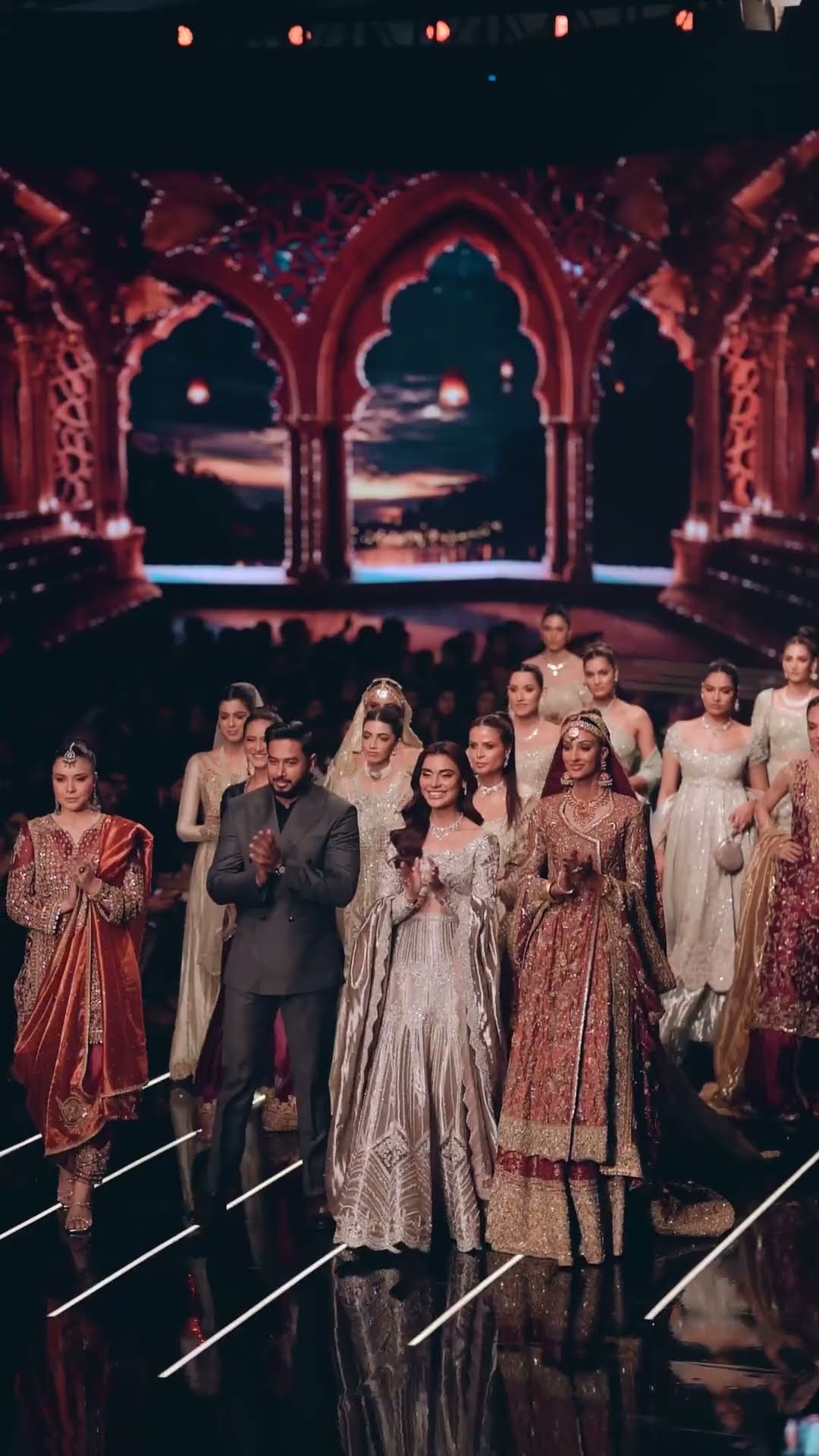 Sadaf Kanwal showcases the artistry of Zariya at the 22nd NEO HUM Bridal Couture Week.