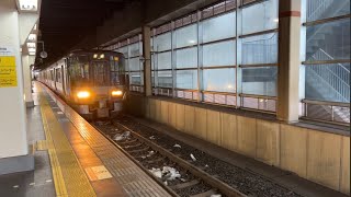 あいの風とやま鉄道521系泊行き 金沢駅発車