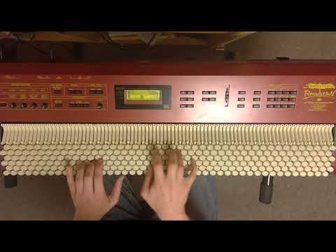 希少 クロマトーン WHOLE TONE REVOLUTION WHOLETONE REVOLUTION / Jankó - Just Friends - YouTube