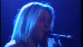 Video thumbnail of "Liz Phair - Flower Live in London 10/07/03"