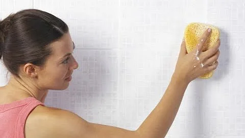 ¿Con qué frecuencia deben limpiarse las duchas?