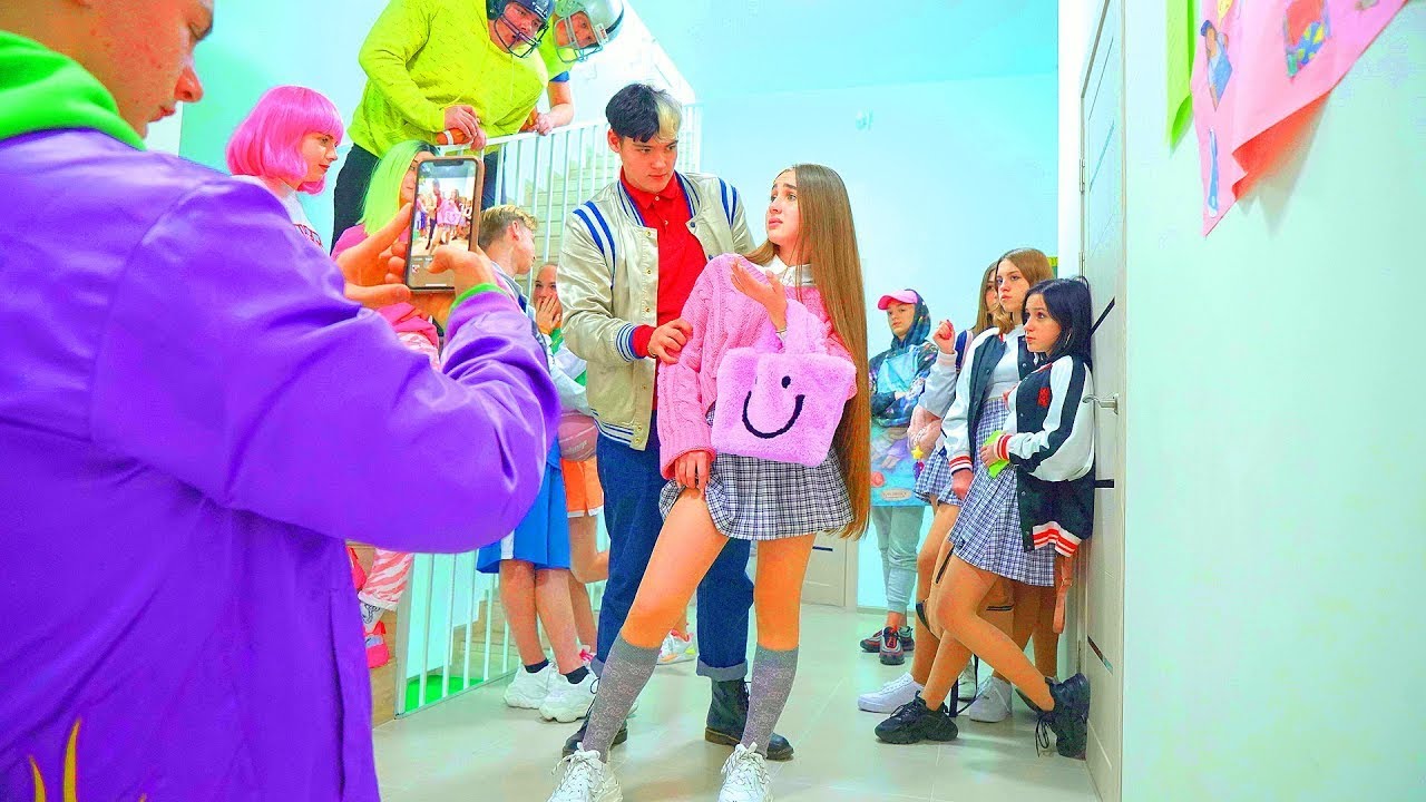 Diana i Smile znów są razem❤️️ Szalony fajny nastoletni dzień w szkole. niezręczne sytuacje