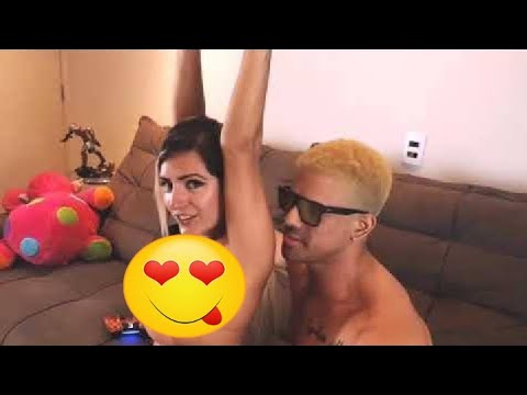 شاب امريكي يطلب من الفتيات نزع الملابس أمام الناس مقابل 100دولار شوف ردة فعلهم 