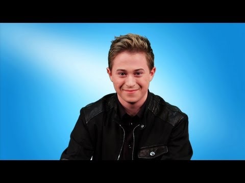 iCarly Star Reed Alexander talks Nevel and Food! - YouTube