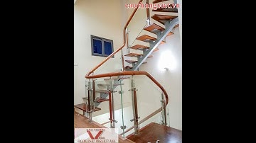 Lắp đặt cầu thang xương cá lan can kính ở chợ Nghĩa Tân