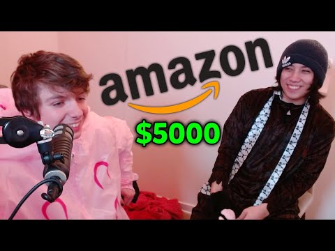 Quackity Tries On $5000 Amazon Clothes With Karl Jacobs