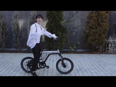 のん(能年玲奈) BESV CM スチル画像。CM動画を再生できます。 のん(能年玲奈) BESV CM スチル画像。CM動画を再生できます。