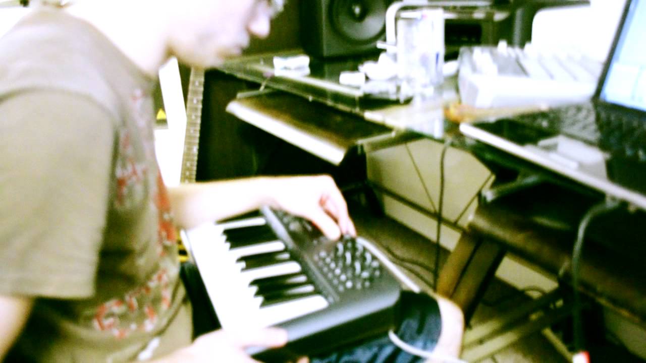 Dubstep DJ London Present s J Wobble s My Team Strong In Different 