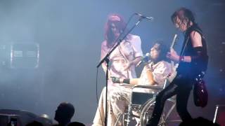 Alice Cooper   Nurse Rozetta & Be My Lover  - 12.11.2010 - Dortmund