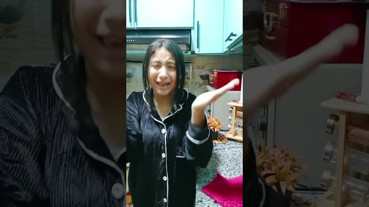 حتي أم بربور ما بتبور يا أختي😳واللي خدته القرعة تاخده أم الشعور🤨اللي خدته الهانم تاخده مساحة السلالم