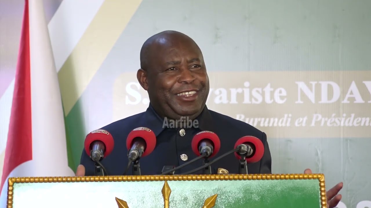 Evariste Ndayishimiye yakiriwe n'abanyagihugu benshi mu kanyamuneza kenshi i Bujumbura.